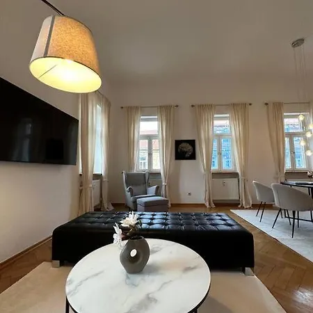 Stilvolle In Bestlage Apartament